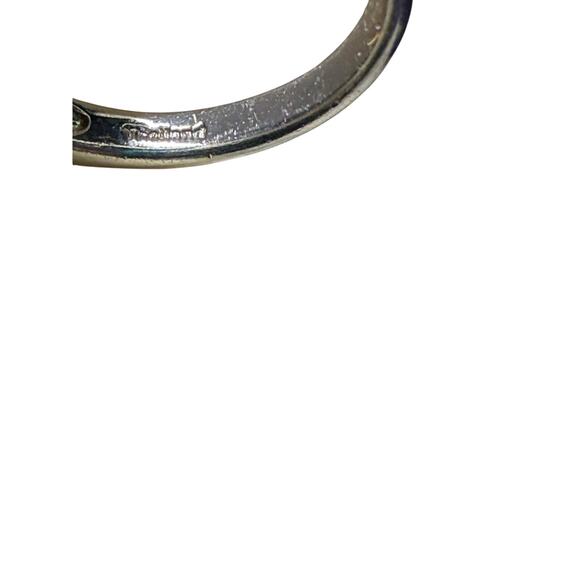 Elegant solid sterling Silver Ring with Yellow Gemstone has sterling marks. - Picture 10 of 16